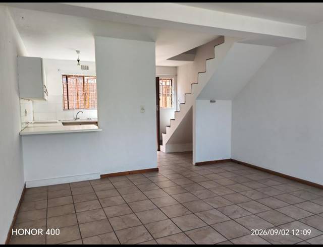 2 BEDROOM DUPLEX FOR SALE IN LANSDOWNE